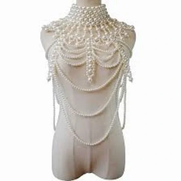 NWOT Luxurious Pearl Cascade Statement Necklace - Picture 5 of 5